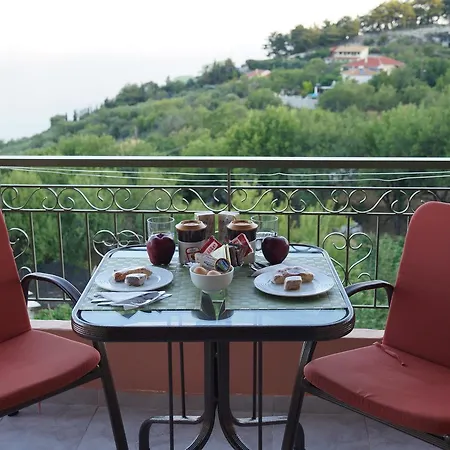 Nontas Homes Kalamítsi