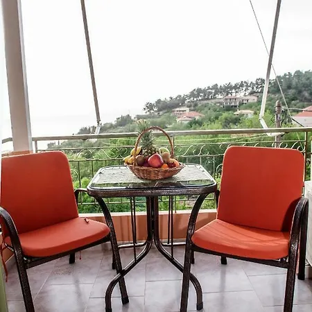 Nontas Homes Apartament *